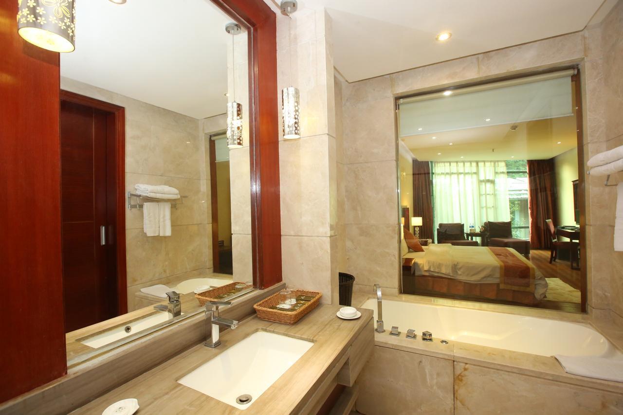 Grand Villa hotel Guangzhou Exteriör bild